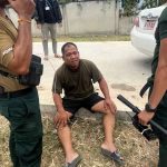 金港高速惊现持枪劫车案，一名嫌犯被捕，现场视频曝光-棋牌论坛-棋牌策略-棋牌技巧网