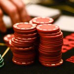 一招识破对手底牌强弱：扑克心战术全解析-棋牌论坛-棋牌策略-棋牌技巧网